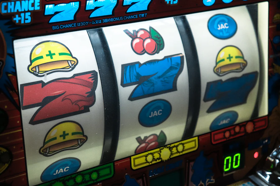Mesin slot dengan simbol tiga tujuh